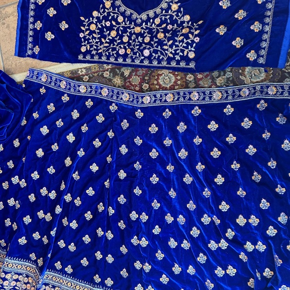 Velvet Blue Lehenga size large (fabrics only ) - Picture 3 of 14